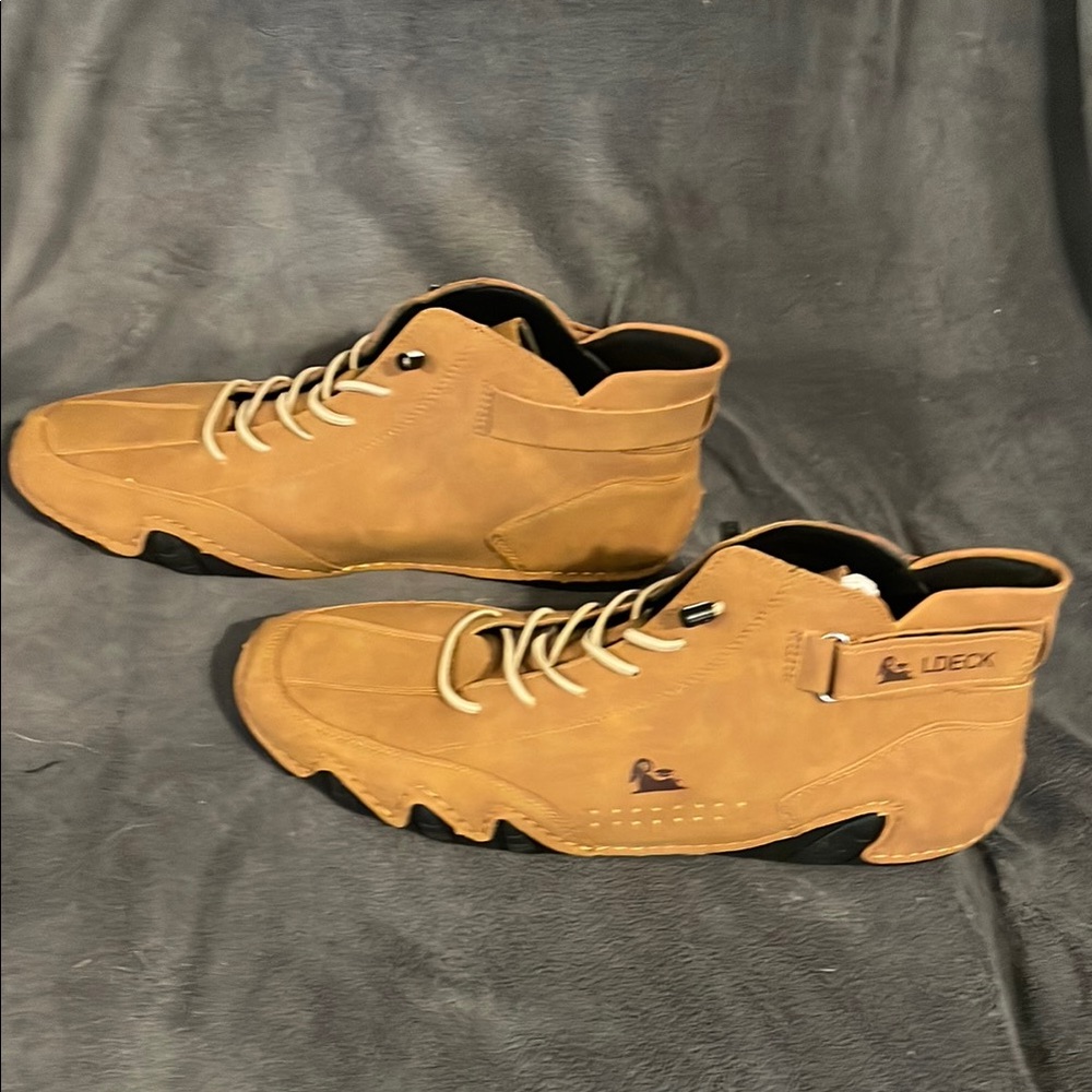 New Tan Suede Boots with Chunky Sole and Minimalist Design